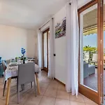Διαμέρισμα Casa Bel Bosco Mit Pool San Zeno di Montagna