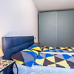Casa Bel Bosco Mit Pool San Zeno di Montagna