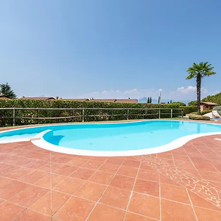 شقة Casa Bel Bosco Mit Pool سان زينو دي مونتانا