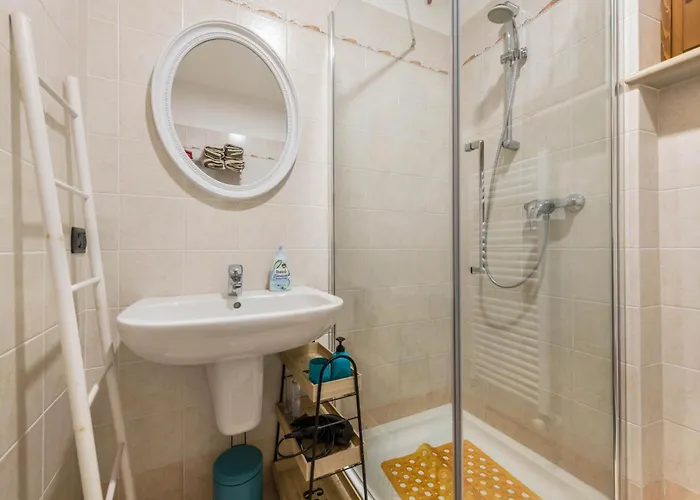 شقة Casa Bel Bosco Mit Pool سان زينو دي مونتانا