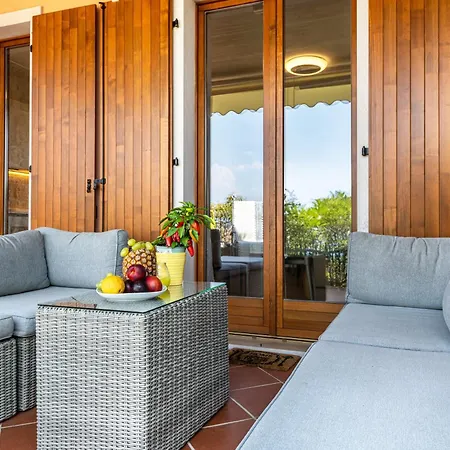 Casa Bel Bosco Mit Pool Apartment *